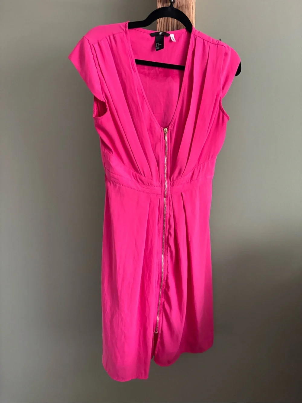147.) H&M / Hot Pink Zip-Front Dress - Picture 1 of 5